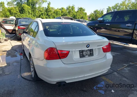 2011 BMW 328I xDrive z USA, uszkodzony, nr VIN WBAPK7C55BA973734